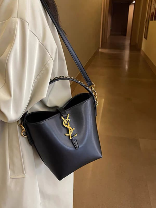 کیف وارداتی دوشی و دستی زنانه مدل ایو سن لورن YSL طرح باکت (مشکی 958)