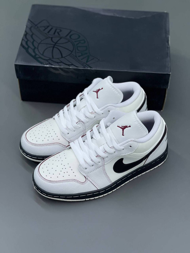 کفش کتانی وارداتی نایک ایر جردن 1 لو Nike Air Jordan 1 Low (سفید مشکی)