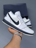 کفش کتانی وارداتی نایک ایر جردن 1 لو Nike Air Jordan 1 Low (سفید مشکی)