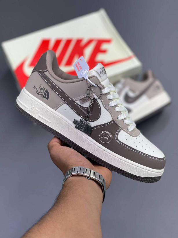 کفش کتانی وارداتی نایک ایر جردن 1 لو نورث فیس Nike Air Jordan 1 Low (قهوه ای سفید)