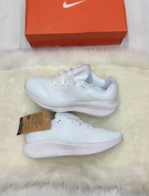 کفش کتانی وارداتی رانینگ نایک وینفلو Nike Winflo10 (سفید)