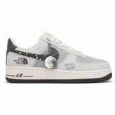 کفش کتانی وارداتی نایک ایرفورس 1 لو طرح Nike Air Force 1 Low The North Face (طوسی کرم)