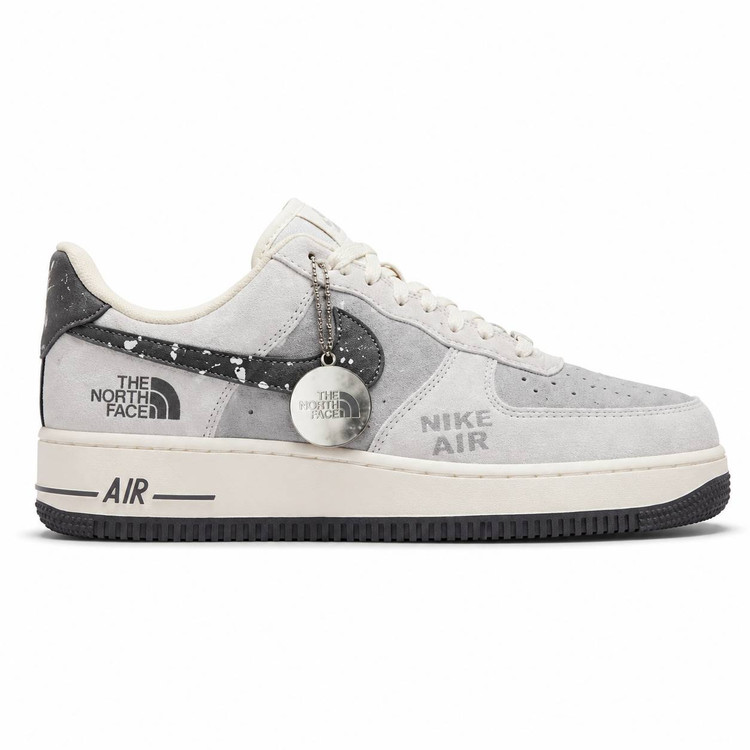 کفش کتانی وارداتی نایک ایرفورس 1 لو طرح Nike Air Force 1 Low The North Face (طوسی کرم)