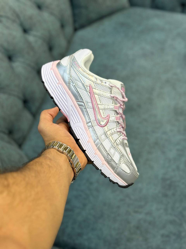کفش کتانی وارداتی نایک مدل Nike P 6000 پیادهروی روزانه استایلهای خیابانی (سفید نقره ای با جزییات صورتی)