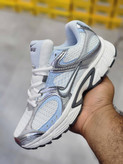 کفش وارداتی مخصوص پیادهروی و رانینگ نایکی Nike مدل P-6000 (آبی آسمانی و نقرهای متالیک)