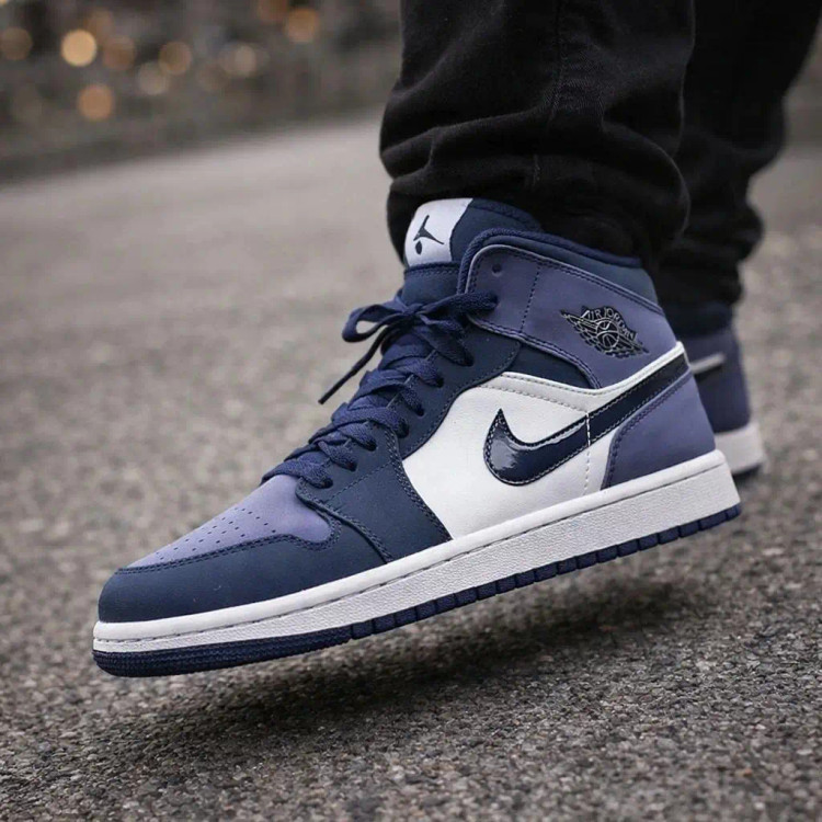 کفش وارداتی نایک ایر جردن 1 ( Nike Air Jordan1 ) سفید سرمه ای