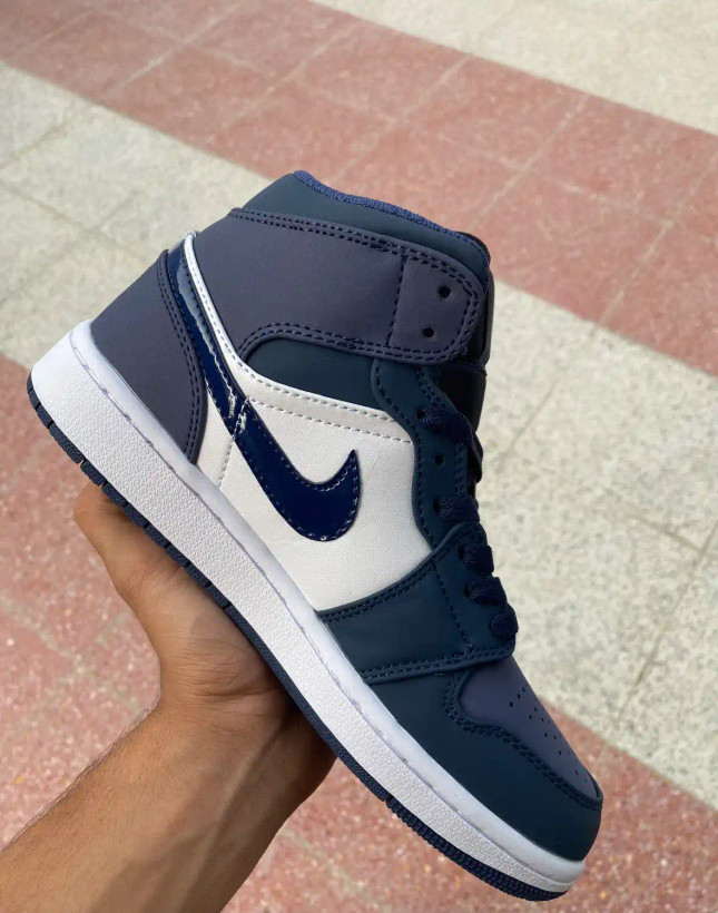 کفش وارداتی نایک ایر جردن 1 ( Nike Air Jordan1 ) سفید سرمه ای
