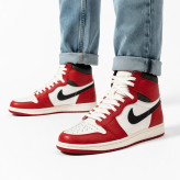 کفش وارداتی نایک ایر جردن 1 ساق بلند Nike Air Jordan High قرمز سفید مشکی