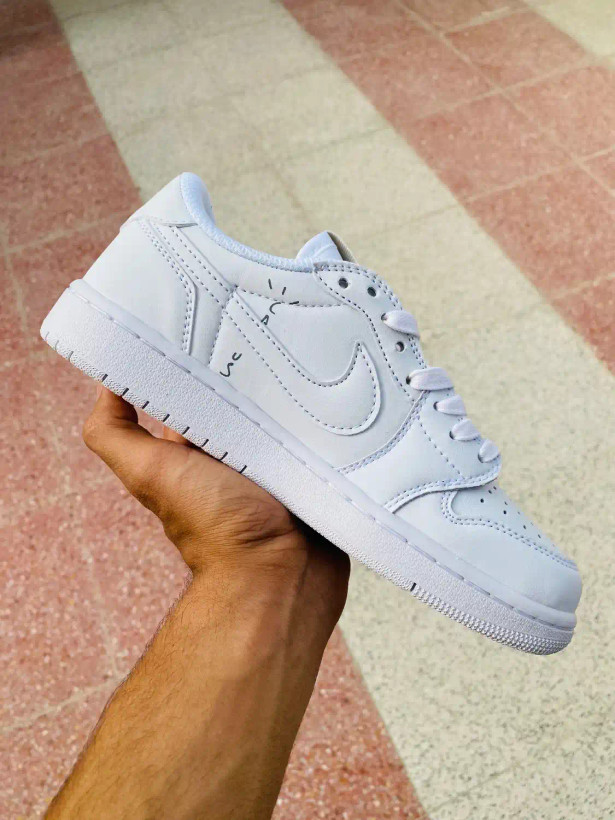 کفش وارداتی نایک ایر جردن 1 طرح ترویس Nike Travis تمام سفید
